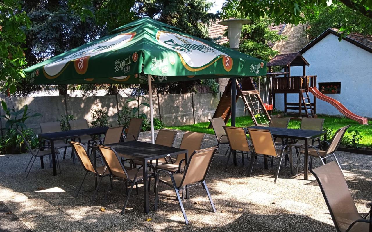 Diokert Vendeghaz Sopron Bed & Breakfast Bagian luar foto